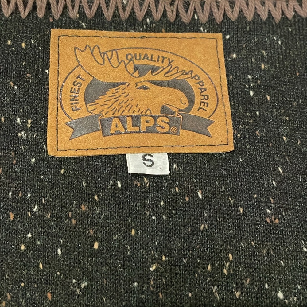 🤠 Alps Vintage Outdoor Knit Vest w/ Whipstitch Trim! In perfect condition! - Picture 2 of 8